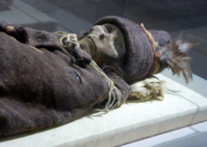 Преди десетилетия изследователите откриват стотици естествено мумифицирани тела погребани в