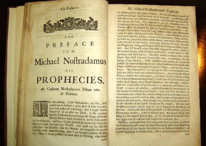 През 1555 г. Мишел дьо Нострадам (по-известен просто като Нострадамус)
