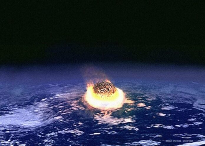 Когато метеорита сега известен като Чиксулуб пада от космоса и