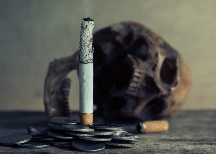 Рекламите против тютюнопушенето стават все по-стряскащи в опит да възпрат