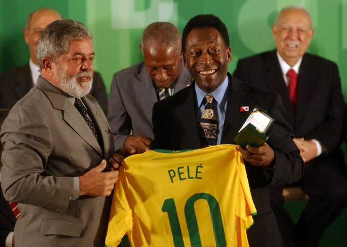 Почина бразилската футболна легенда Пеле Новината съобщи неговата дъщеря в