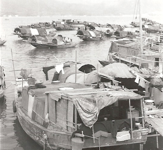 През 50 те години на колониалното правителство на Хонконг и малко
