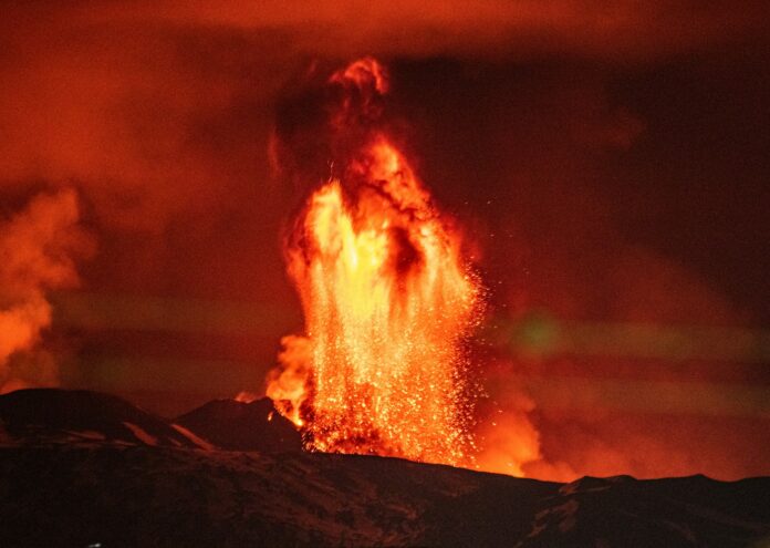 Преди около 1400 години вулкан погребва селото на маите Хоя